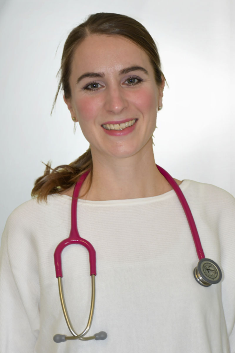 Team der Hausarztpraxis Arnschwang Dr. med. Julia Vogel & Dr. med